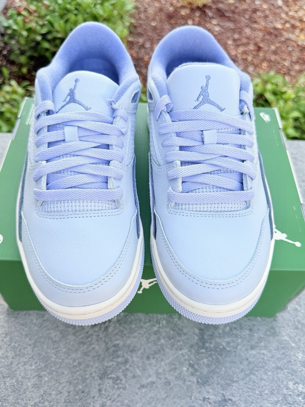 Nike Air Jordan Flight Court Low Womens 10.5 Pure Platinum FZ9854-003 Half Box